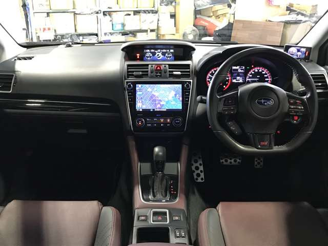 レヴォーグ1.6 STI スポーツ アイサイト 4WD