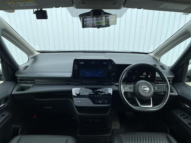 セレナ1.4 e-POWER AUTECH