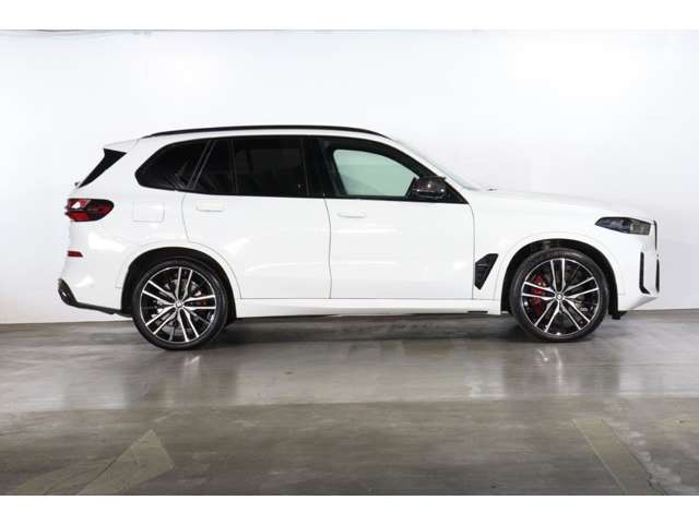 X5M60i xドライブ 4WD
