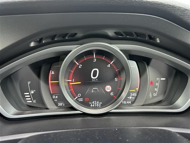 V40D4 モメンタム ディーゼル