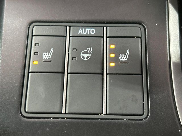 【シートヒーター】寒い日に重宝するシートヒーター!エアコンより早く温まってくれるので寒がりの人も安心ですね♪エアコンの温風は乾燥するから苦手、という方にもをおすすめです。