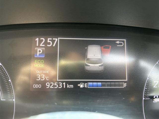 シエンタハイブリッド 1.5 G クエロ