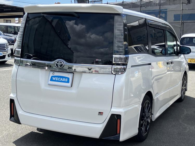ヴォクシー2.0 ZS GR スポーツ