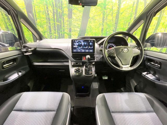 ヴォクシー2.0 ZS
