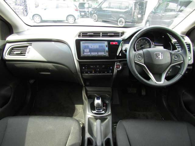 グレイス1.5 ハイブリッド LX 4WD