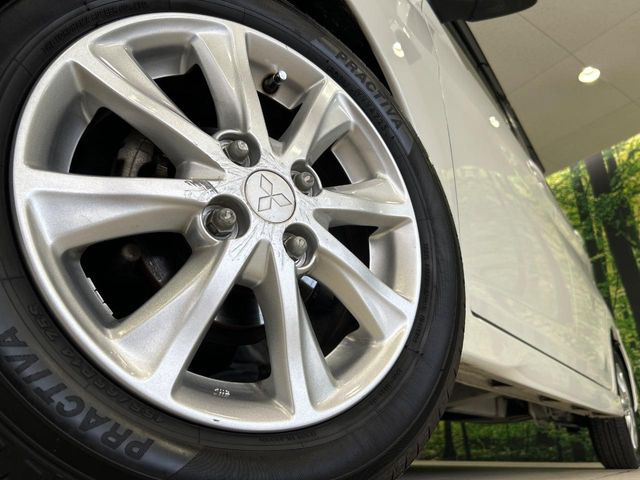�y����14�C���`�A���~�z�C�[���z�O�ςɃ}�b�`���������A���~�z�C�[���𑕒����Ă���܂��B�e��ЊO�A���~�z�C�[����A�X�^�b�h���X�^�C�����戵�����Ă���܂��B���񂲑��k����������