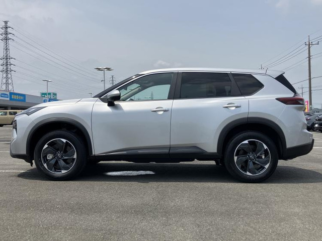エクストレイル1.5 X e-4ORCE 4WD