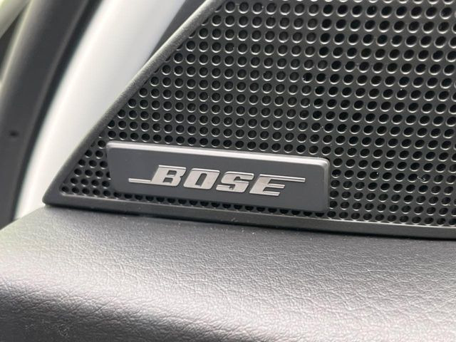 �yBOSE�T�E���h�V�X�e���z���[�J�[�I�v�V�����̍��i�ʃT�E���h�V�X�e���𓋍ځB��p�̃`���[�j���O���{���ꂽ�召�l�X�ȃX�s�[�J�[����ǎ��ȃT�E���h���t�ł��A�Տꊴ���ӂ�鉹����Ԃ����o���܂��B