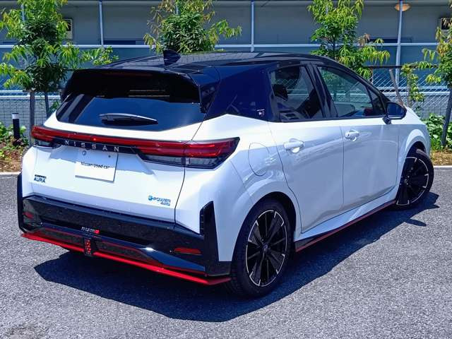 ノートオーラ1.2 NISMO チューンド e-POWER 4WD