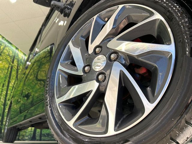 �y����15�C���`�A���~�z�C�[���z�O�ςɃ}�b�`���������A���~�z�C�[���𑕒����Ă���܂��B�e��ЊO�A���~�z�C�[����A�X�^�b�h���X�^�C�����戵�����Ă���܂��B���񂲑��k����������
