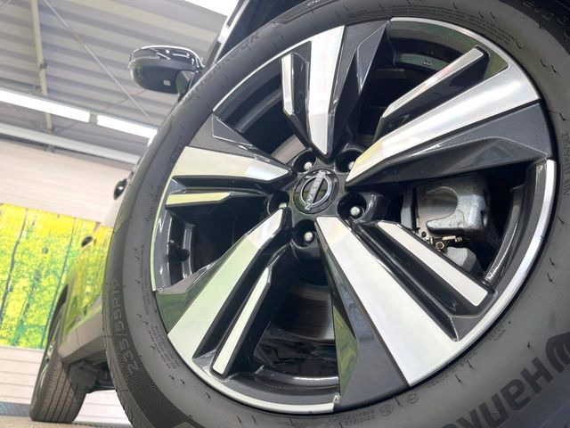 �y�����A���~�z�C�[���z�O�ςɃ}�b�`���������A���~�z�C�[���𑕒����Ă���܂��B�e��ЊO�A���~�z�C�[����A�X�^�b�h���X�^�C�����戵�����Ă���܂��B���񂲑��k����������