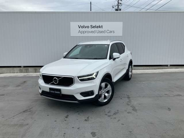 XC40B4 AWD モメンタム 4WD