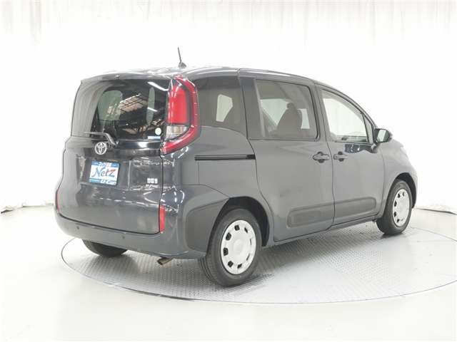 シエンタハイブリッド 1.5 G E-Four 4WD