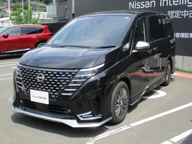 セレナ1.4 e-POWER AUTECH スポーツ スペック