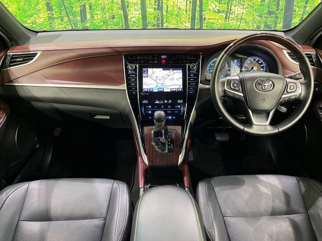 ハリアー2.5 ハイブリッド E-Four プレミアム アドバンスドパッケージ 4WD