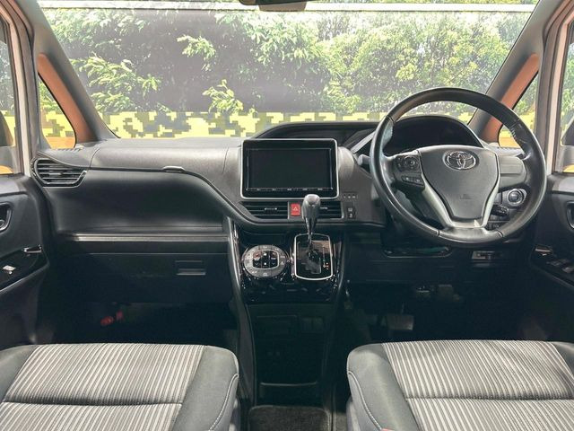 ヴォクシー2.0 ZS