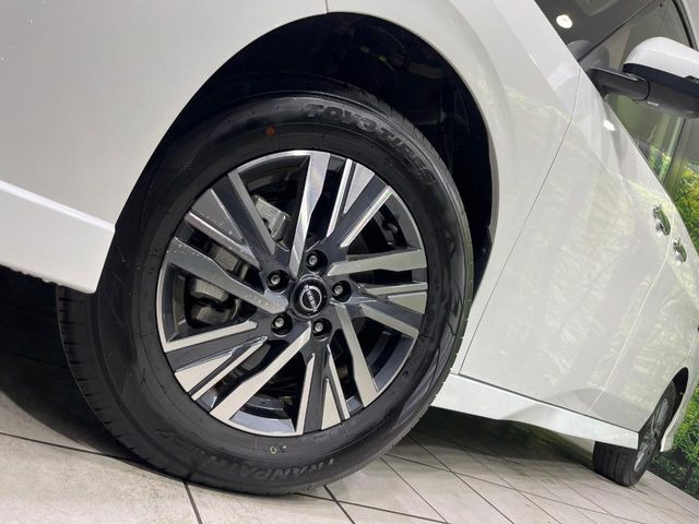 �y����16�C���`�A���~�z�C�[���z�O�ςɃ}�b�`���������A���~�z�C�[���𑕒����Ă���܂��B�e��ЊO�A���~�z�C�[����A�X�^�b�h���X�^�C�����戵�����Ă���܂��B���񂲑��k����������