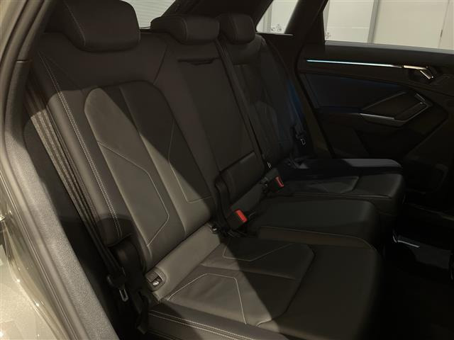 Q335 TDI クワトロ Sライン ディーゼル 4WD