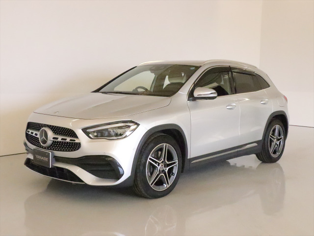 GLAクラスGLA200d 4マチック AMGライン 4WD
