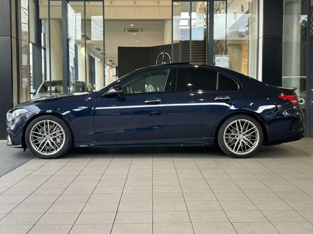 CクラスAMG C43 4マチック (BSG搭載モデル) 4WD