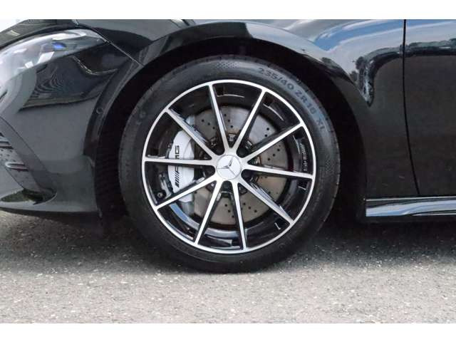 AクラスAMG A35 4マチック 4WD
