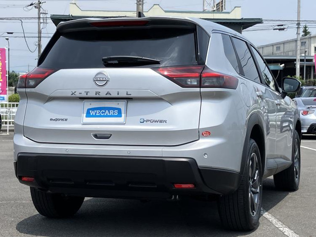 エクストレイル1.5 X e-4ORCE 4WD