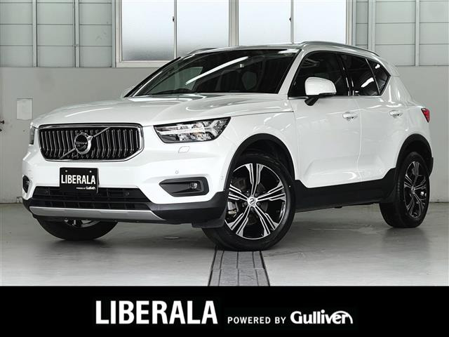 XC40B4 AWD インスクリプション 4WD