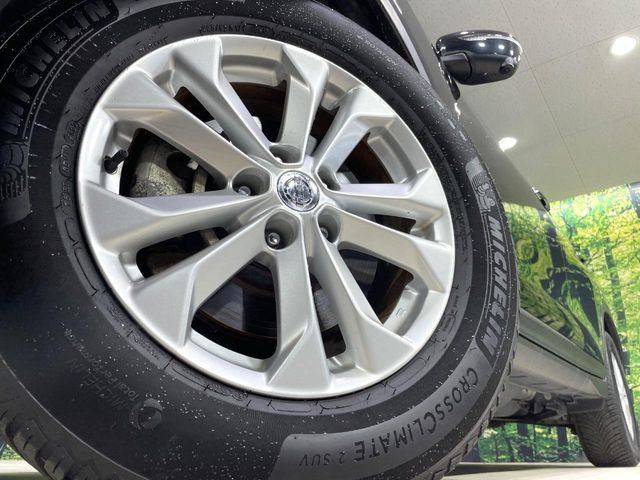 �y����17�C���`�A���~�z�C�[���z�O�ςɃ}�b�`���������A���~�z�C�[���𑕒����Ă���܂��B�e��ЊO�A���~�z�C�[����A�X�^�b�h���X�^�C�����戵�����Ă���܂��B���񂲑��k����������