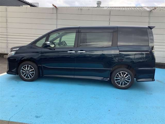 ヴォクシー2.0 ZS 煌