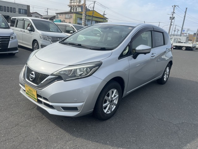 ノート1.2 X FOUR スマートセーフティエディション 4WD