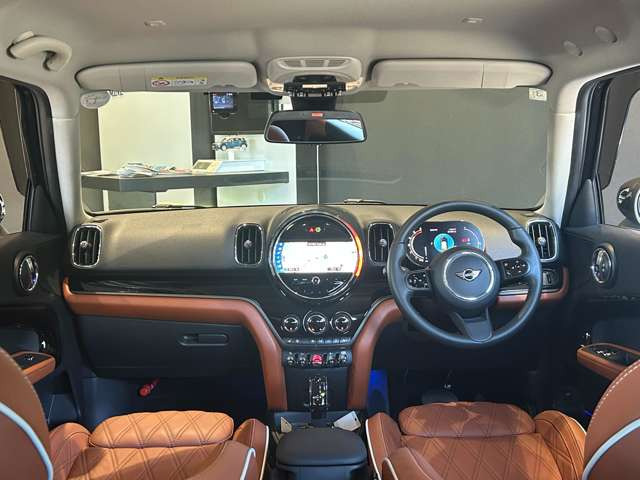 ミニクロスオーバークーパー SD オール4 プレミアム プラスパッケージ 4WD