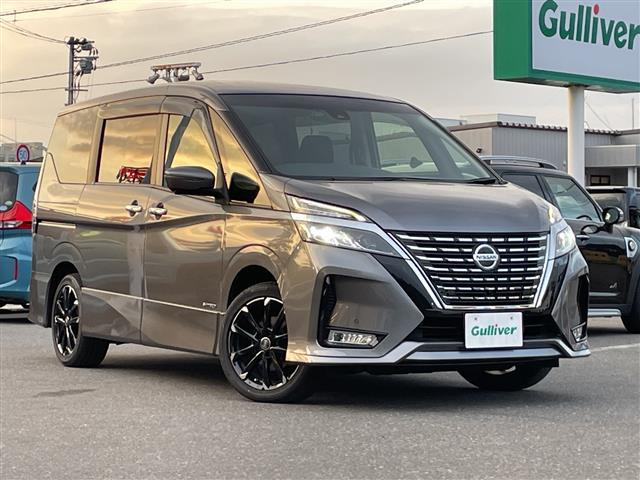 セレナ2.0 ハイウェイスターV 4WD
