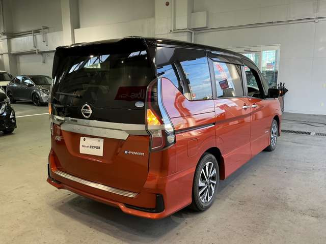 セレナ1.2 e-POWER ハイウェイスターV