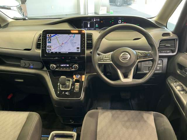 セレナ1.2 e-POWER ハイウェイスターV