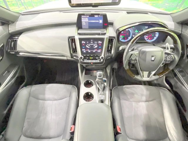 クラウンハイブリッド 2.5 RS アドバンス