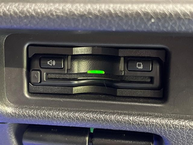 【ETC】高速道路の料金所をストレスなく通過!話題のスポットやサービスエリアに多い「スマートIC」利用時は必須のアイテムです。当店でセットアップを実施、ご納車当日からすぐにご利用いただけます!