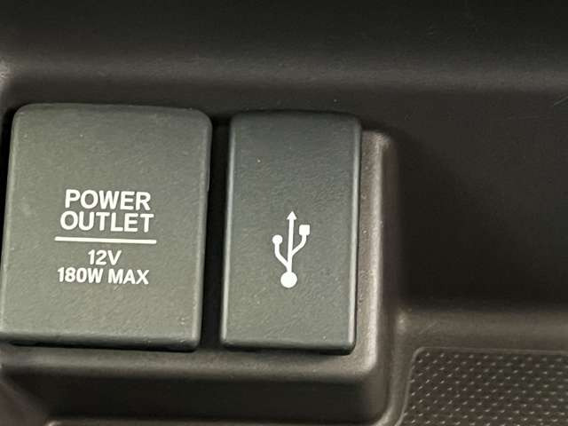 �ڑ��\��USB�[�q�t��!