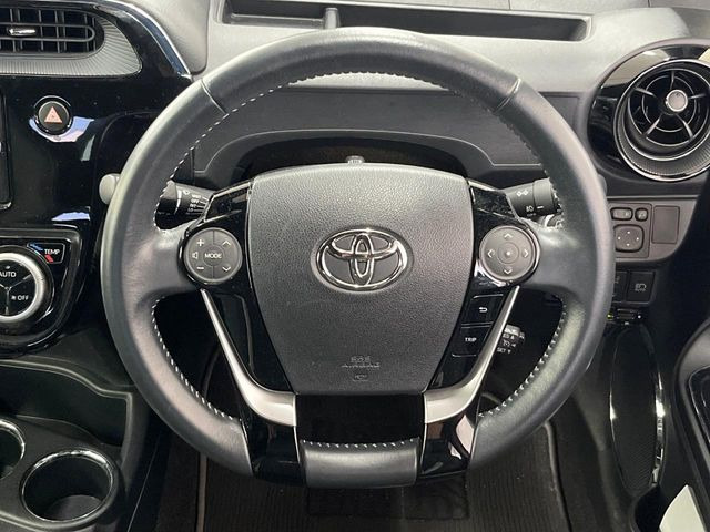 【ステアリングスイッチ】運転中、前方から目線をそらすことなく、オーディオ等の操作が可能な便利機能!安心&快適なドライブを演出してくれます♪
