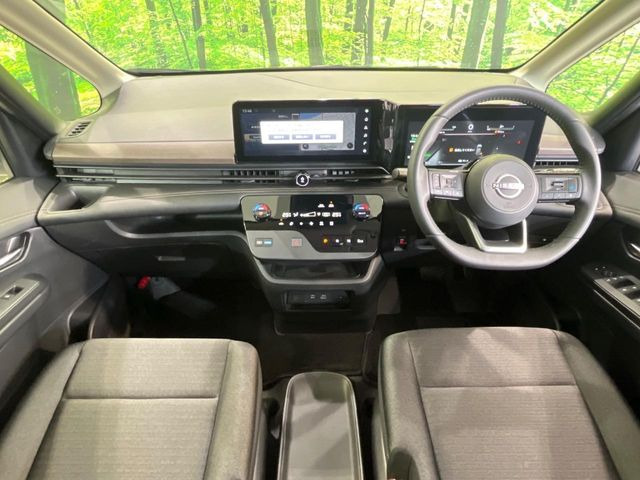 セレナ1.4 e-POWER ハイウェイスターV