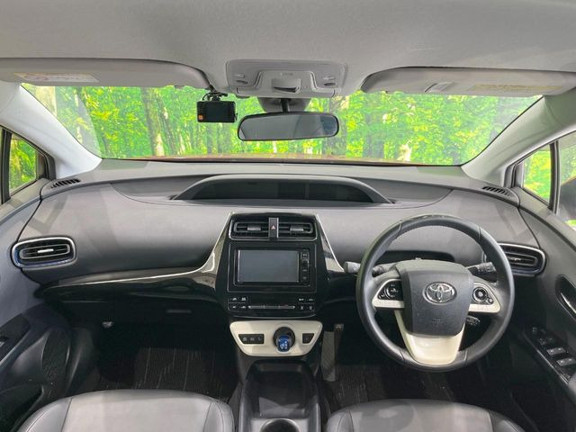 プリウス1.8 S ツーリングセレクション