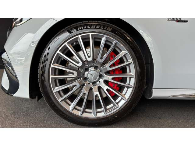 EクラスワゴンAMG E53 ハイブリッド 4マチックプラス (PHEV) 4WD