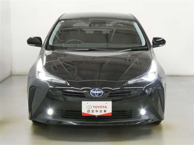 プリウス1.8 A E-Four 4WD