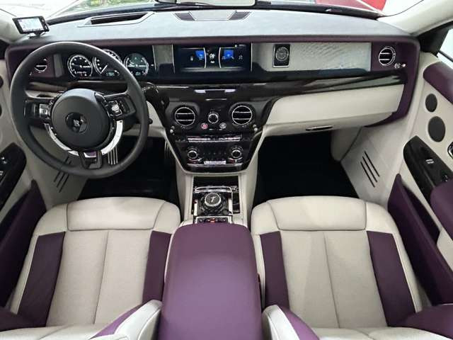 ���ЂɂĊǗ����Ă���ԗ��ł������܂��B