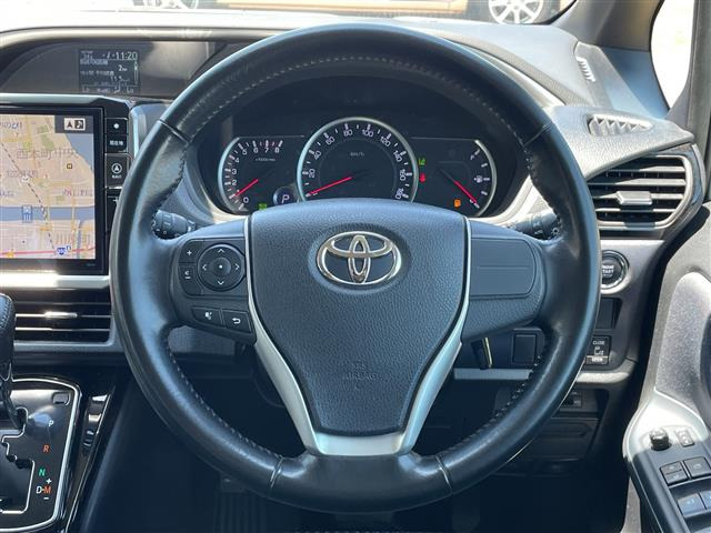 ヴォクシー2.0 ZS 煌II 4WD