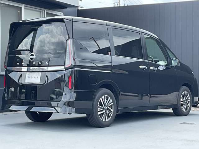 セレナ2.0 ハイウェイスターV