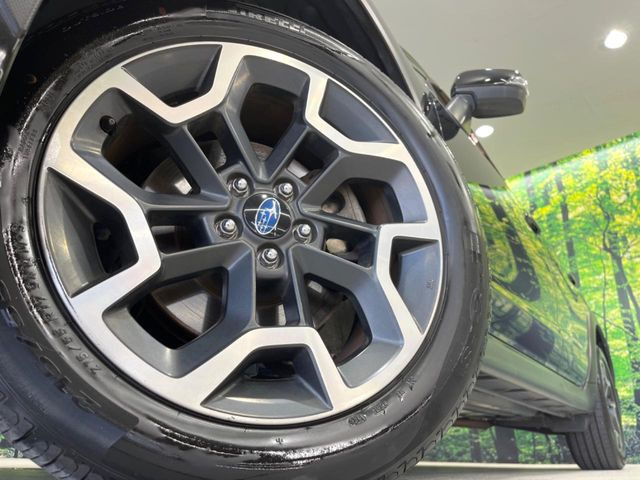 �y����17�C���`�A���~�z�C�[���z�O�ςɃ}�b�`���������A���~�z�C�[���𑕒����Ă���܂��B�e��ЊO�A���~�z�C�[����A�X�^�b�h���X�^�C�����戵�����Ă���܂��B���񂲑��k����������