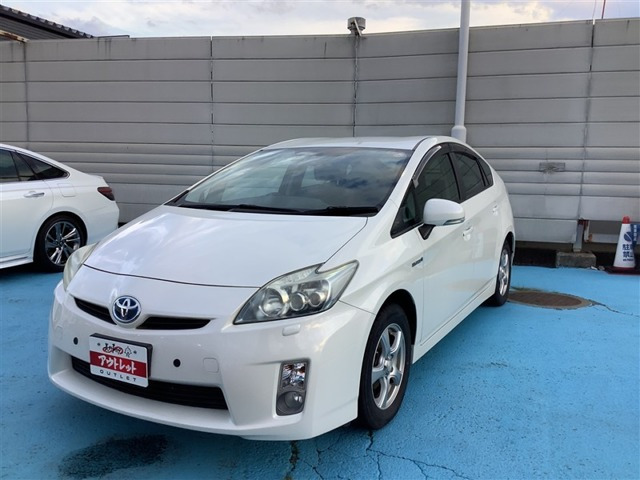 プリウス1.8 S LEDエディション