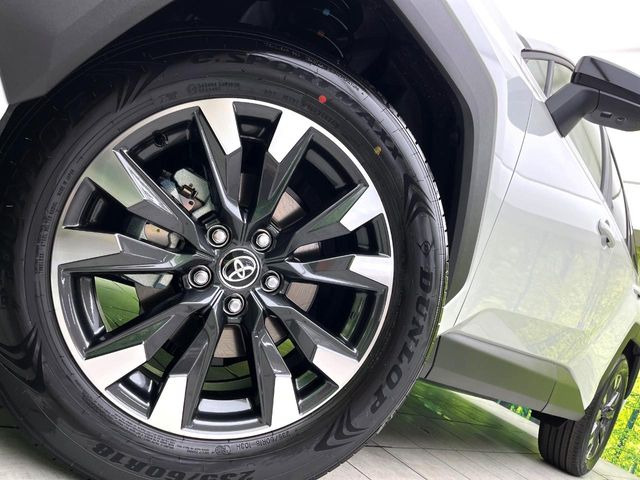 �y����18�C���`�A���~�z�C�[���z�O�ςɃ}�b�`���������A���~�z�C�[���𑕒����Ă���܂��B�e��ЊO�A���~�z�C�[����A�X�^�b�h���X�^�C�����戵�����Ă���܂��B���񂲑��k����������