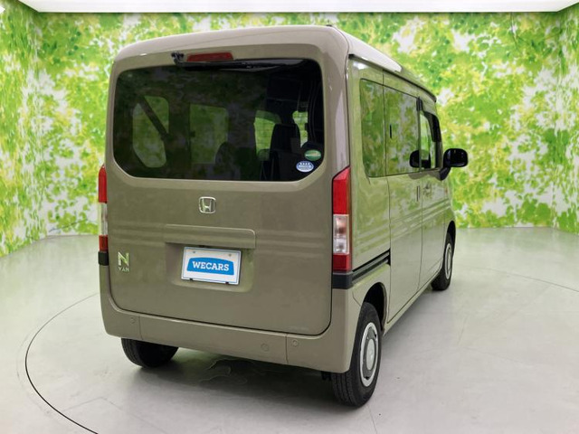 N-VAN+スタイル ファン 4WD