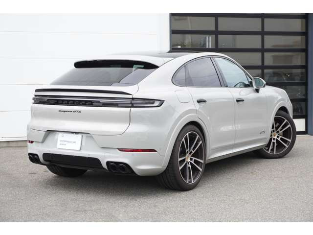 カイエンクーペGTS ティプトロニックS リアコンフォートベンチシート 4WD